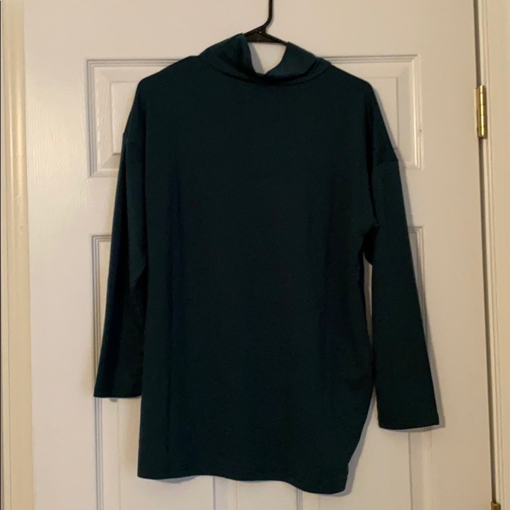 Perfect sweater to wear over leggings!